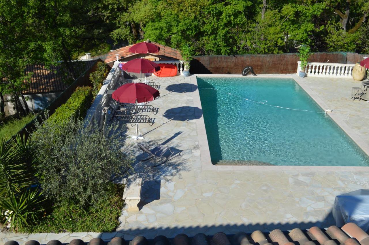 Villa Jalna Chambre, Suites Et Appartement Roquefort-les-Pins Esterno foto