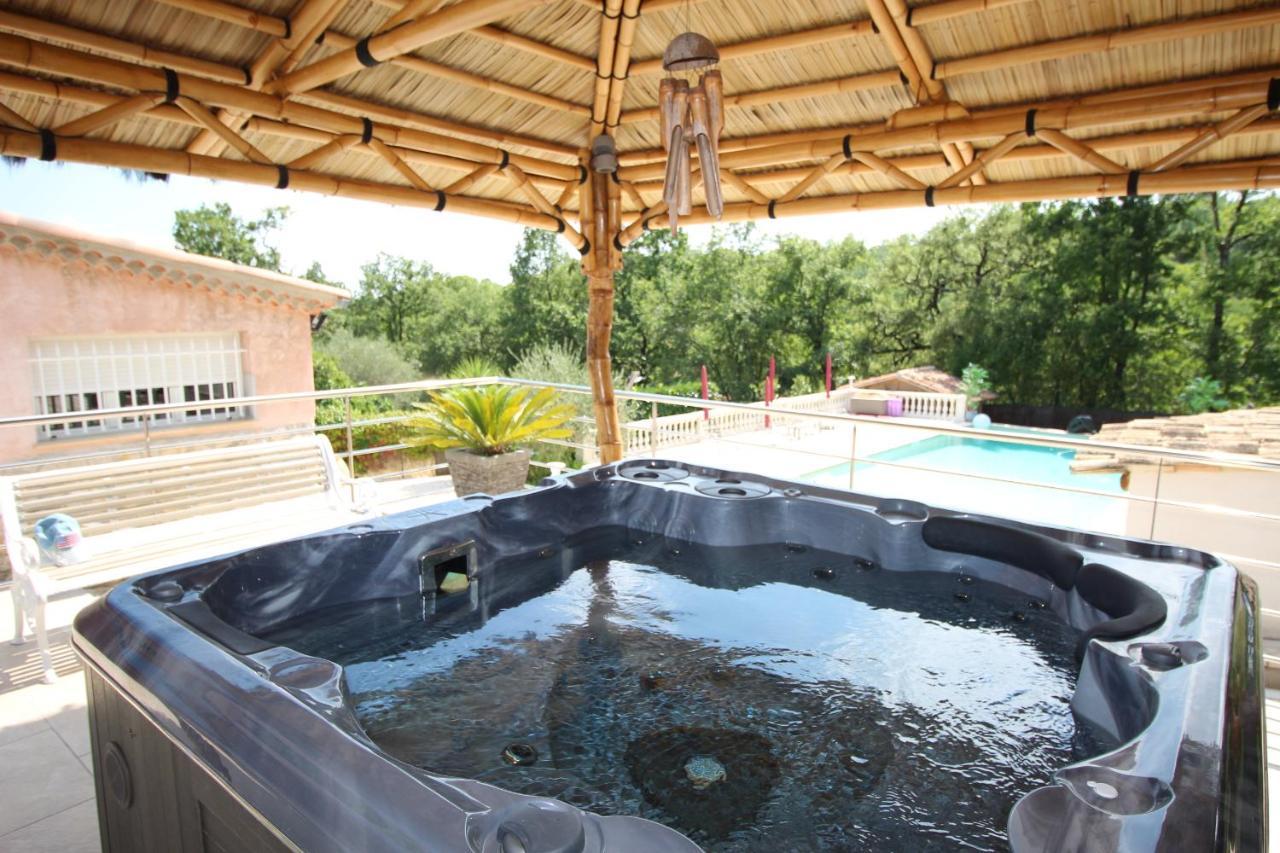 Villa Jalna Chambre, Suites Et Appartement Roquefort-les-Pins Esterno foto